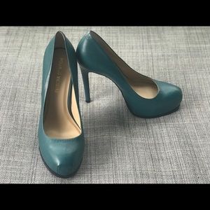 Pour La Victoire Teal Platform Heel
